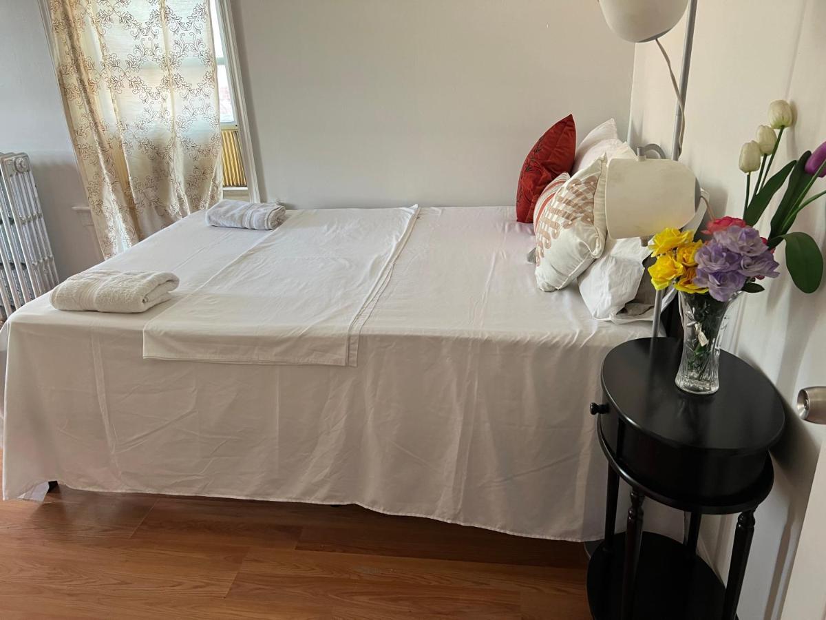 Affordable Room In Queens New York Exteriör bild